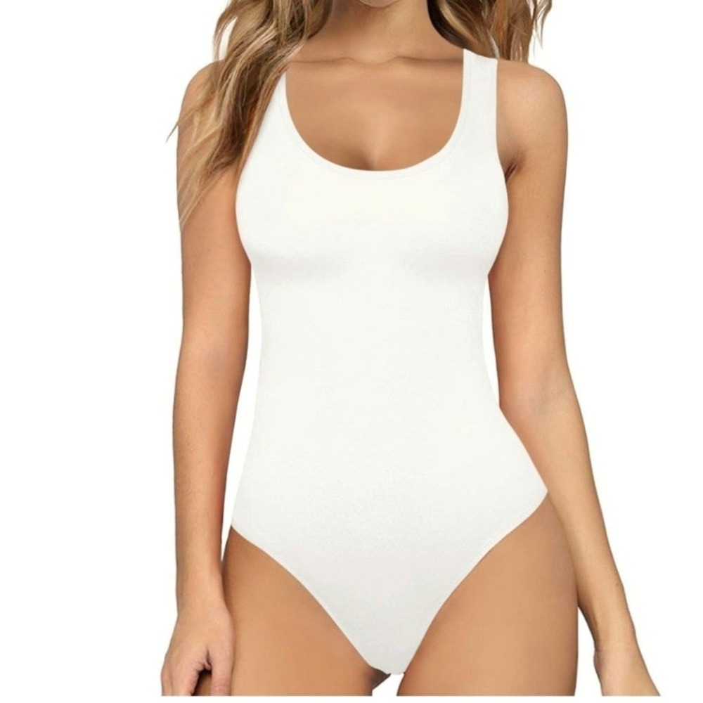MANGOPOP Bodysuit Womens Medium White Scoop Neck Sleeveless Backless Ribbed M
